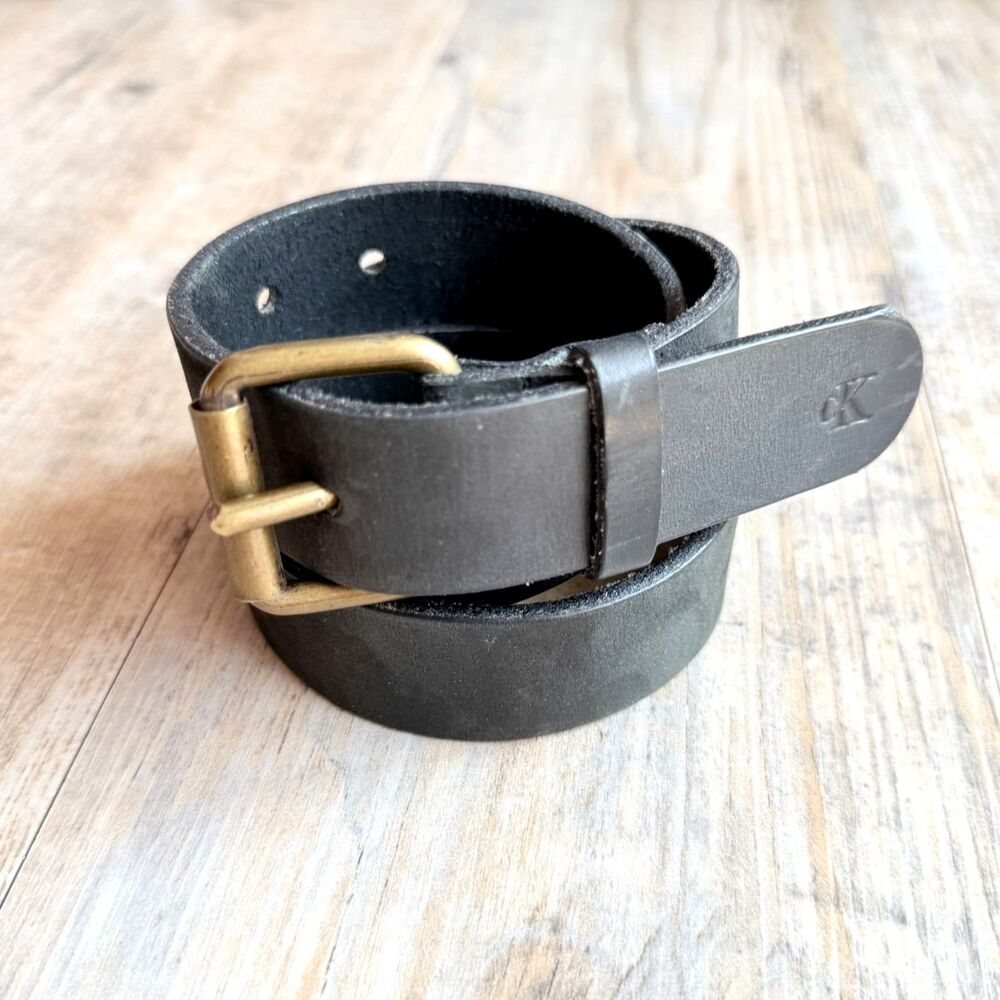 Calvin Klein Genuine Leather Black Belt Brass Buckle Size Small 28 Minimalist